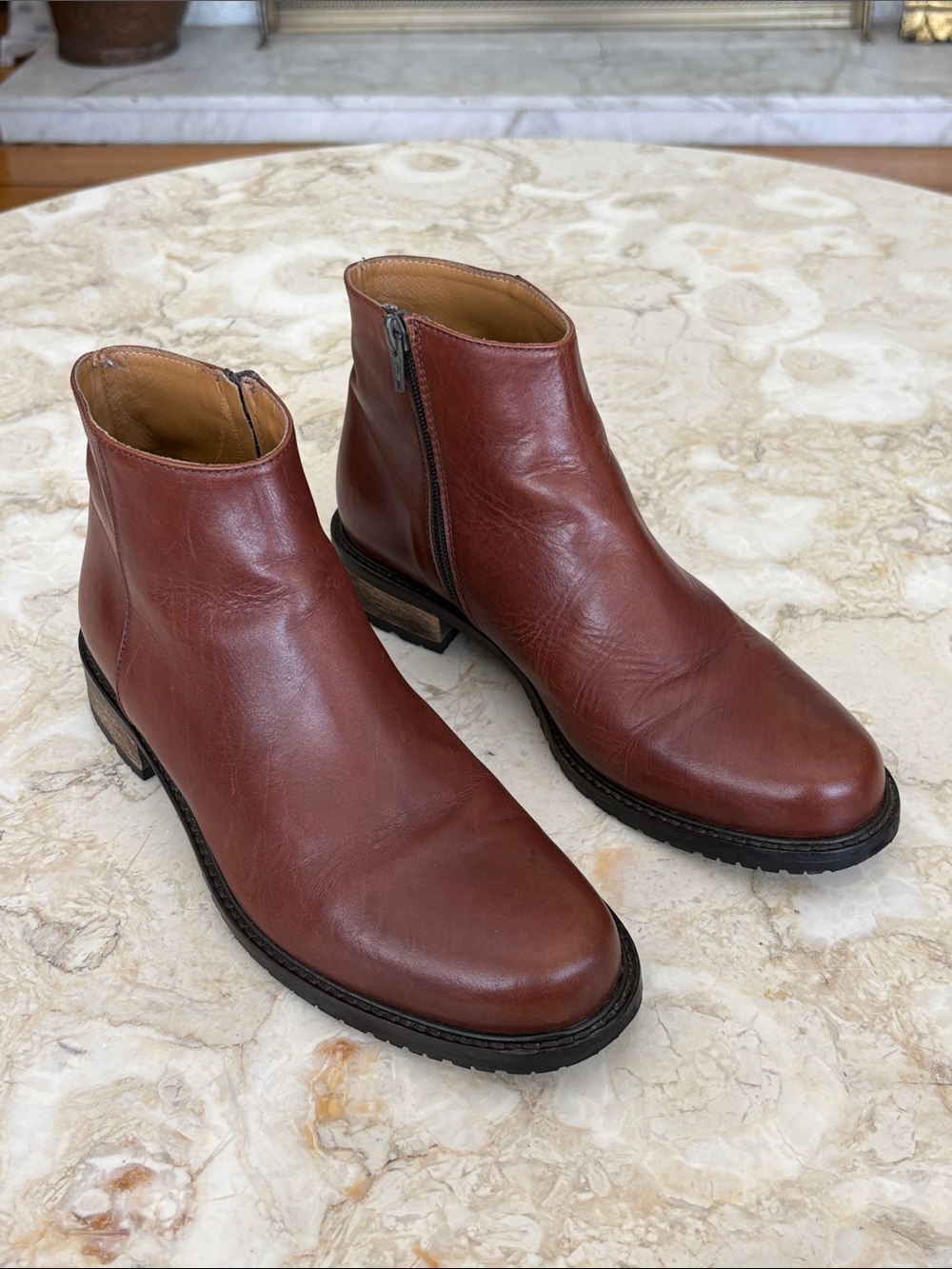 Gravitypope Made in Italy Brown Leather Side Zipper Ankle Boots Size 40
